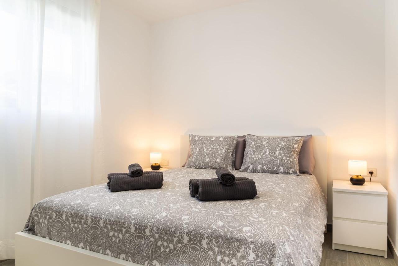 קורלחו Casa Lucien - Newly Refurbished Apartment With Swimming Pool - Ideal For Couples מראה חיצוני תמונה
